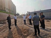 平頂山市住建局局長楊洪濤一行實地督導稻香路南段項目建設